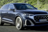 新写真出た! アウディ『SQ8』改良新型、V8ツインターボは507馬力 画像