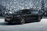 BMW 5シリーズ、ディーゼル&四輪駆動の初期生産限定車発売…充実の特別装備 画像