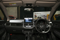 【ホンダ WR-V 新型】インテリア…人に寄り添うことを目指した超実用的空間［詳細画像］ 画像