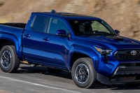 トヨタのピックアップトラックに「TRDスポーツ」、270馬力ターボ+6速MTが選択可能…『タコマ』新型 画像