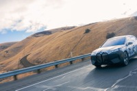 BMWのEV『iX』が航続978km達成、次世代バッテリー搭載へ 画像