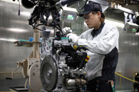 マツダ、グローバル自社工場でCO2を69%削減へ 2035年ロードマップ 画像