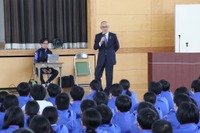 「仲間と協力し、大きな成果を」ヤマハ発動機 日高社長、地元中学生向けにキャリア講演会 画像