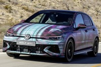 VW『ゴルフGTI』改良新型、プロトタイプの写真…バンパーやディスプレイが新デザインに 画像