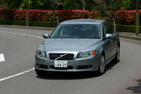 【ボルボ S80 2.5T SE 発売】新設定エンジンとの相性も良好 画像