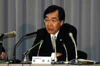 富士重の森社長、「新型スバル レガシィの拡販に手応え」 画像