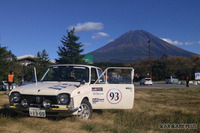 モンテカルロラリーに参戦のスバル 1300G をレストア…当時の色を水性塗装で再現 画像