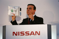 【新聞ウォッチ】日産、ゴーン社長「赤字が続く限り」続投 画像