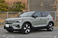 【ボルボ XC40リチャージ 新型試乗】EVだからこそわかる後輪駆動の恩恵…諸星陽一 画像