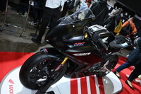 即レース可能なホンダ CBR250RR！ 戦闘力を向上…東京オートサロン2024 画像