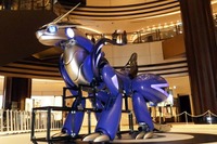 伝説のポケモン「ミライドン」をトヨタの技術力で再現?! ほぼ1/1スケール 画像