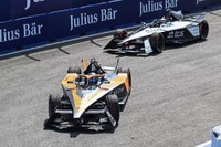 最終ラップで逆転! バードがサンパウロE-Prixで劇的勝利、NEOMマクラーレンは初優勝…フォーミュラE 画像