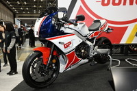「FZ派」?「RZV派」? 往年のカラー&スタイルを再現した、ヤマハ『XSR900GP』…東京モーターサイクルショー2024 画像
