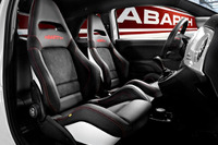 アバルトの新型シート…レース直系イメージ 画像