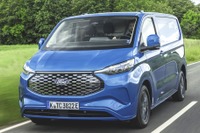 新型EVミニバンは航続337km、フォード『Eトランジット・カスタム』新型…欧州発売 画像