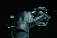 自動で消灯するウインカー、直感的操作のジョイスティックも…常識に挑戦するヤマハの「次世代スイッチ」 画像