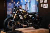 ドゥカティ、終末世界を駆けるコンセプトバイク発表…『RR24I』初公開 画像