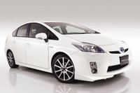 【トヨタ プリウス 新型発表】TRD、専用パーツを新発売 画像