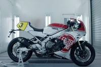 伝説のYZRが蘇る、ヤマハ『XSR900 GP』最新カスタムプロジェクトを公開 画像