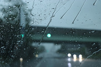 梅雨に負けないクリアな視界! ガラスの油膜除去から撥水まで完全ガイド~Weeklyメンテナンス~ 画像