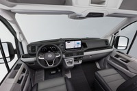 VW『クラフター』改良新型、内装に『ID.Buzz』のモチーフ採用…欧州受注開始 画像