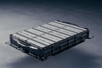 GMの新世代EV向け車台「Ultium」を活用、軍用電動車のバッテリー技術の評価を開始 画像