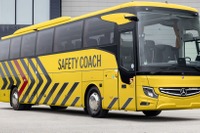 EU、バスの運転支援システムが義務化 メルセデスが安全性能を引き上げ 画像
