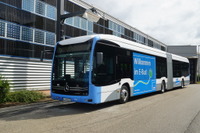 全長18m超、143名乗りの電動連接バス『eCitaro G』、メルセデスベンツがドイツで納入 画像