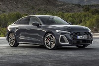 アウディA4がフルモデルチェンジ、車名は『A5』に…欧州発表 画像