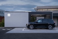 3分でEVバッテリーを交換、NIOが欧州で50番目の交換ステーション開設 画像