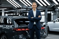 アウディ『A5』新型がラインオフ、ドイツ最新工場が追求する「持続可能な生産」 画像