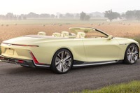 キノコ再生素材も使ったキャデラックの新オープンカー『ソレイ』、まぶしすぎる内外装 画像