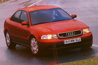 実は2度目の車名変更だった『A4』、初代は『アウディ100』の4代目【懐かしのカーカタログ】 画像