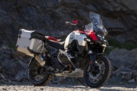 クラッチレバーのない自動シフトも搭載、BMWの次世代アドベンチャー 『R1300 GS Adventure』 画像