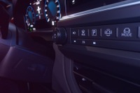 VW『トランスポーター』新型の内装が未来的進化、先行公開された写真から見えたもの 画像