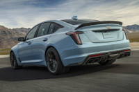 キャデラック最強セダン『CT5-Vブラックウィング』、サーキット向け新パッケージ導入 画像