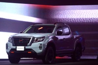 日産のピックアップトラック『ナバラ』、改良新型は内装・エンジンも刷新 画像