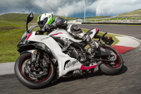 スーパースポーツの血統、カワサキ『Ninja ZX-6R』2025年モデル発売へ 価格は158万4000円から 画像