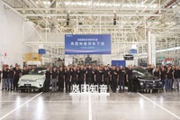 「VOYAH」初のグローバルモデル、電動SUV『知音』がラインオフ 航続距離は900km 画像