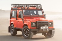 新車で買える「旧ディフェンダー」、本格オフロード仕様の設定も明らかに 画像