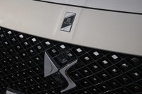 『DS 7』PHEVモデル「E-TENSE」の名を廃止へ、60年ぶりの復活仕様が登場 画像