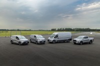 トヨタ、大型商用バン市場に初参入、ハイラックス初のハイブリッドも…IAAトランスポーテーション2024 画像