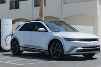 ヒョンデEVがテスラ「スーパーチャージャー」に初対応、急速充電ネットワーク倍増に…米2025年型 画像