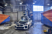 テスト車両を年間数千台リサイクル、BMWの施設が設立30年 画像