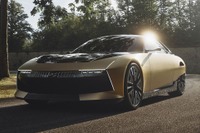 フランスの名車『SM』が復活、20年に描かれたスケッチが実車に 画像