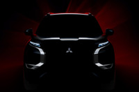 三菱『アウトランダーPHEV』改良新型、10月1日欧州デビューへ 画像