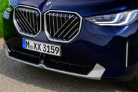 BMW『X3』新型、「20 xDrive」の新写真を公開 新デザイン&大型グリル 画像