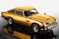 24K純金メッキで579万円! 映画『007/ゴールドフィンガー』60周年、あのボンドカーが1/8キットに 画像
