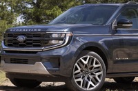 日産『アルマーダ』や『ランクル』と競合、フォードの8人乗りSUV『エクスペディション』新型発表 画像