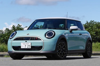 【MINI クーパーS 新型試乗】大きく、高くなっても「欲しい」と思わせる魅力…中村孝仁 画像